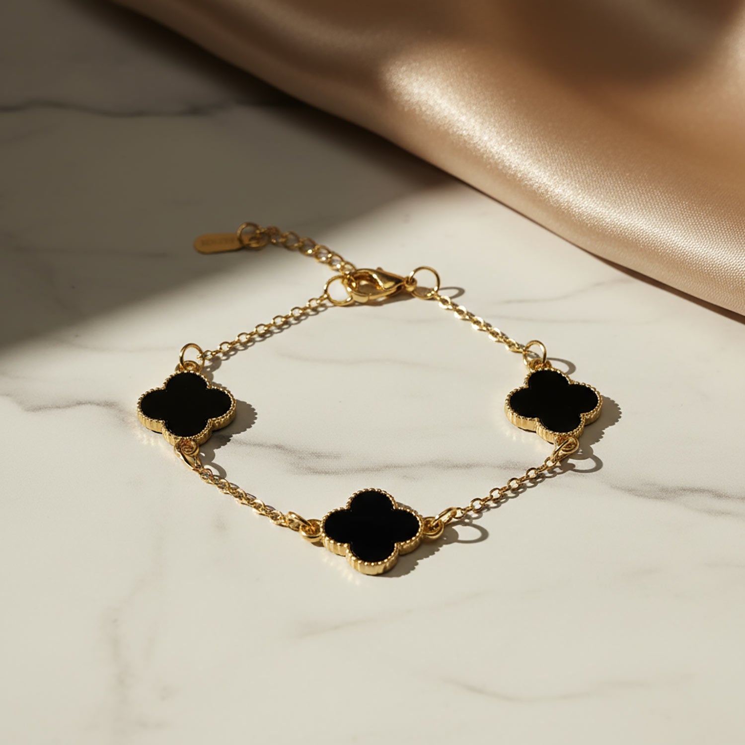 Luxury Elegant Black Clover Gold Bracelet for Women | Diamonxa