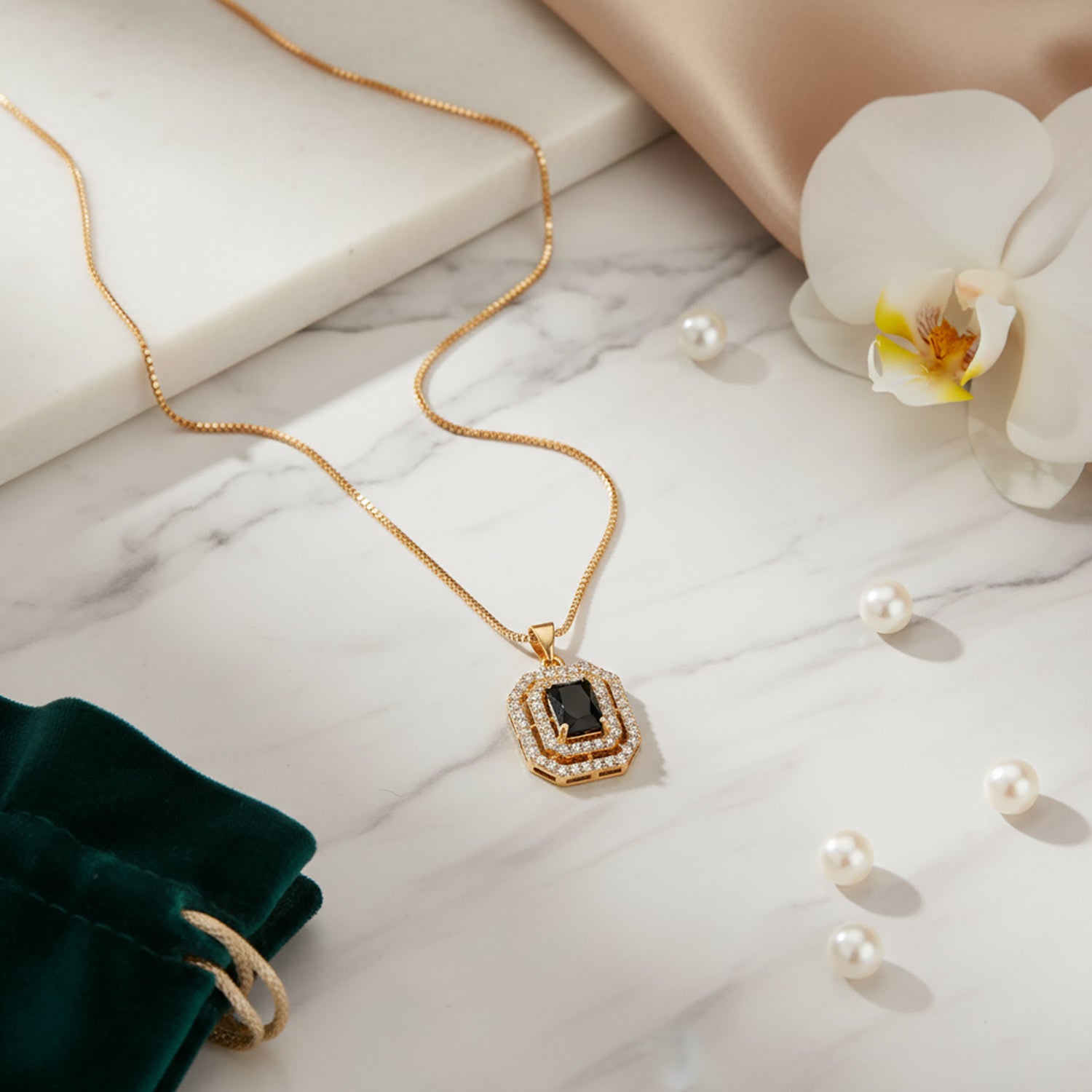 Luxury Gold Halo Onyx Necklace for Women | Diamonxa